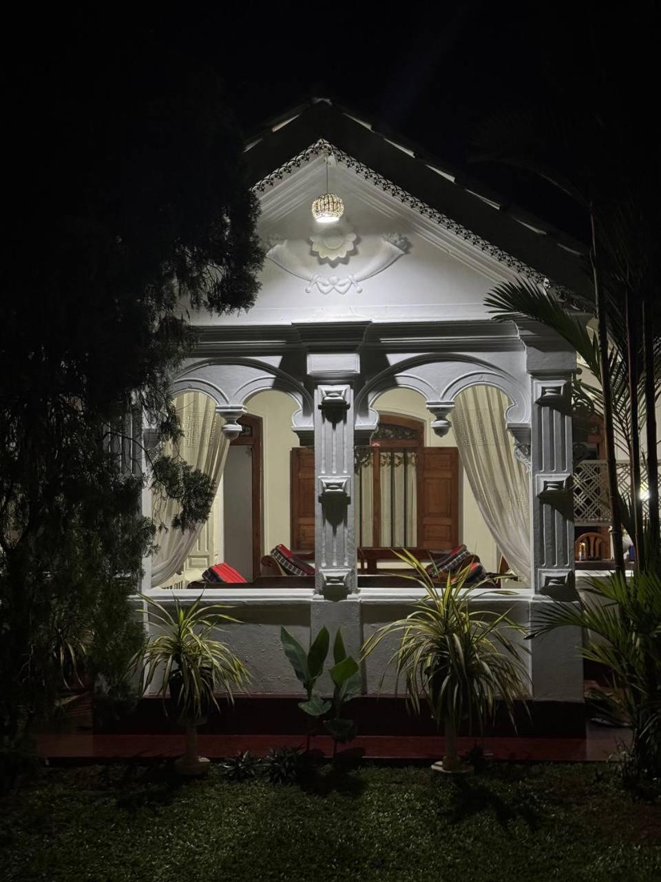 Grand Villa היקדואה מראה חיצוני תמונה